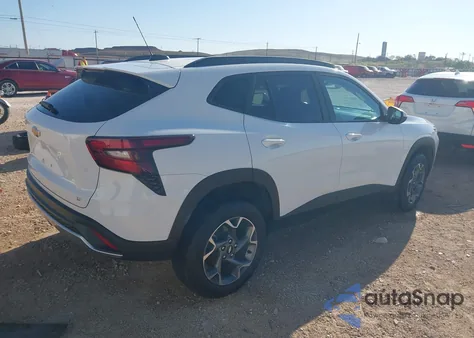 2024 Chevrolet Trax Fwd Lt z USA, uszkodzony, nr VIN KL77LHE2XRC217241